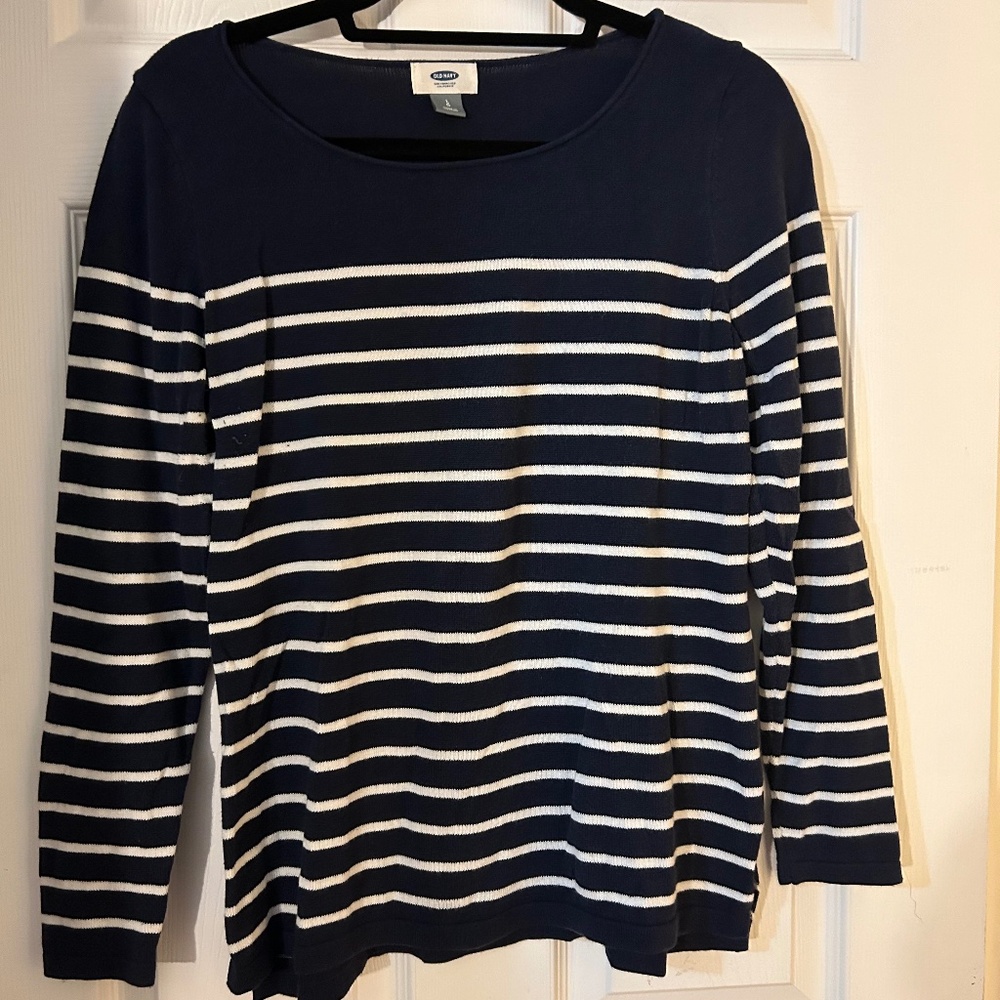 Old Navy Size L Boatneck Blue and White Striped Long Sleeve Sweater